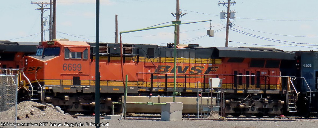 BNSF 6699